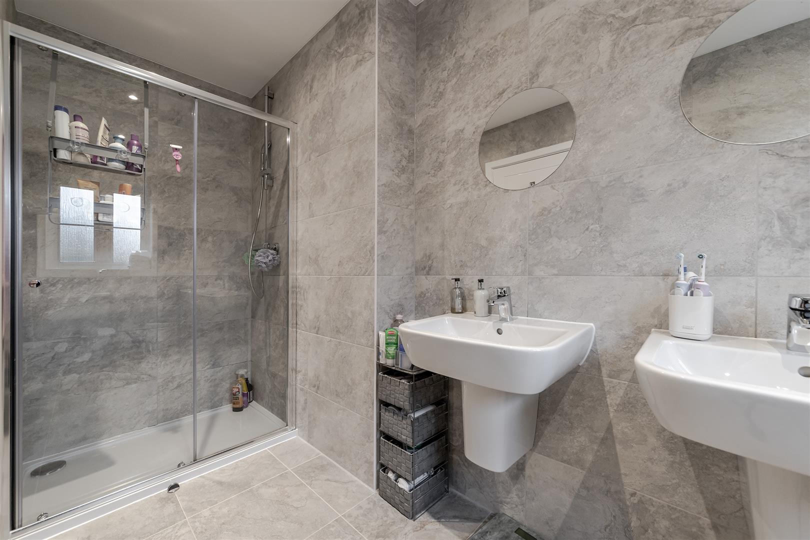 Ridout End, Bricket Wood, St. Albans - photo 11